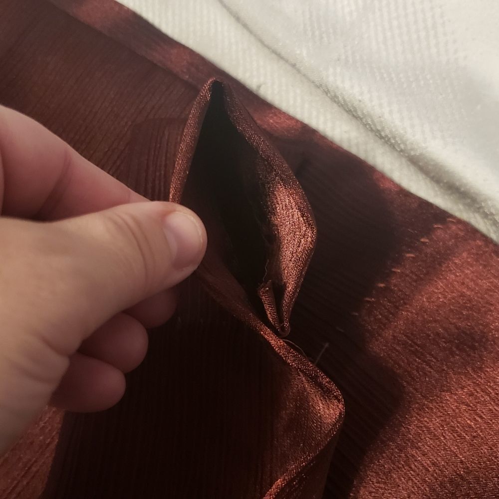Curtains!! Set of 4 Maroon Grommet Curtain Panels – Luxurious, Textured Finish - Picture 5 of 15